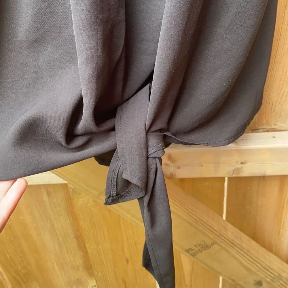 Sheer sleeve top sz. XL - Picture 3 of 4